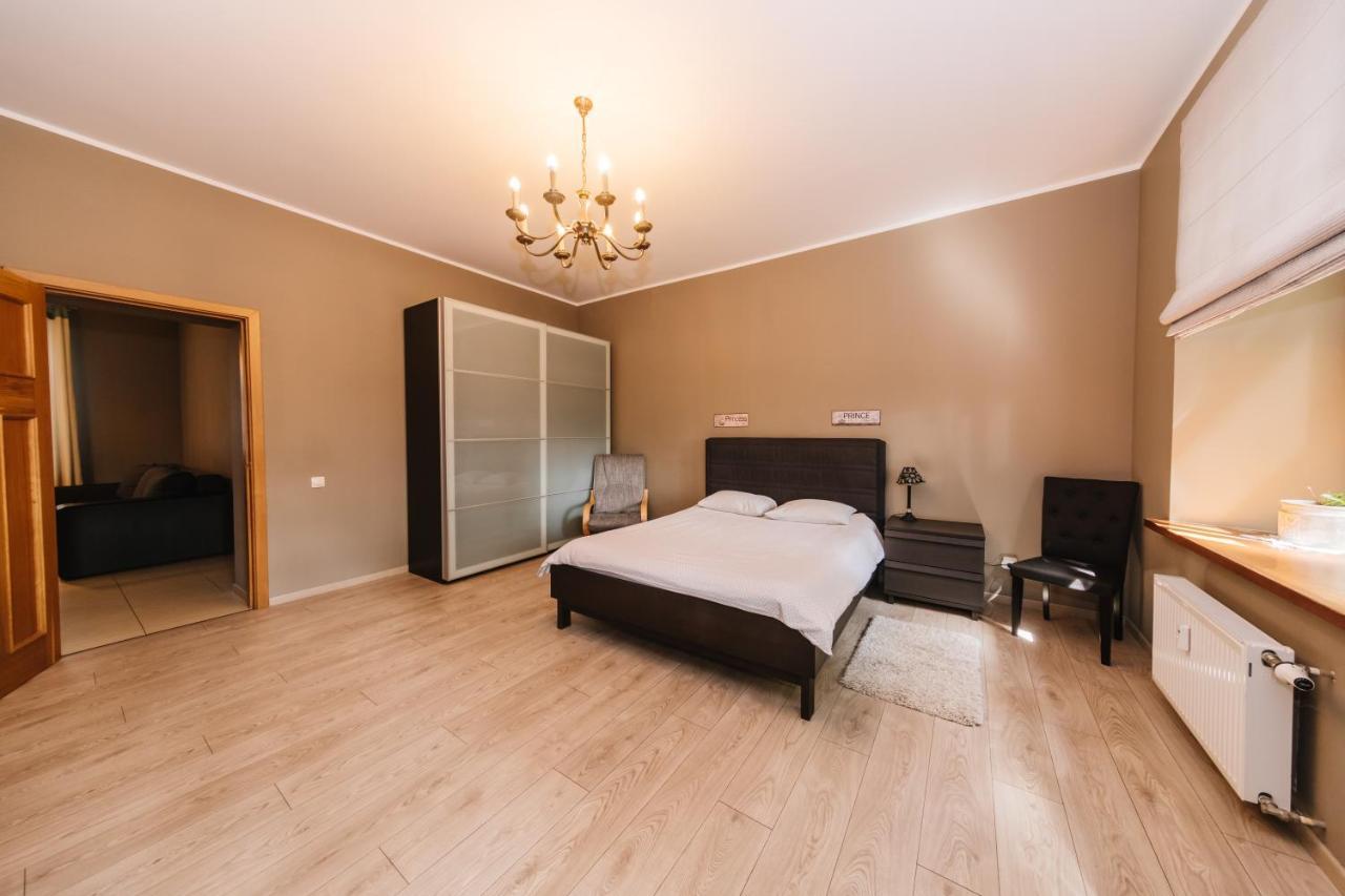 Kronu Nami Appartement Liepāja Buitenkant foto